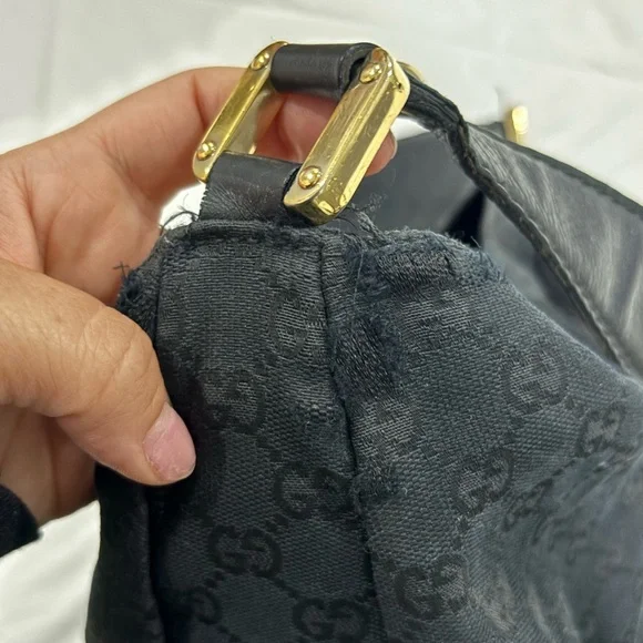 GUCCI 🇮🇹 Monogram GG Hobo - Picture 6 of 12